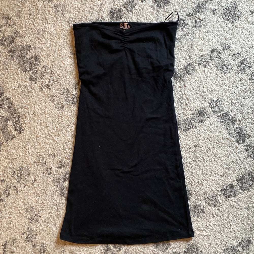 Black strapless dress